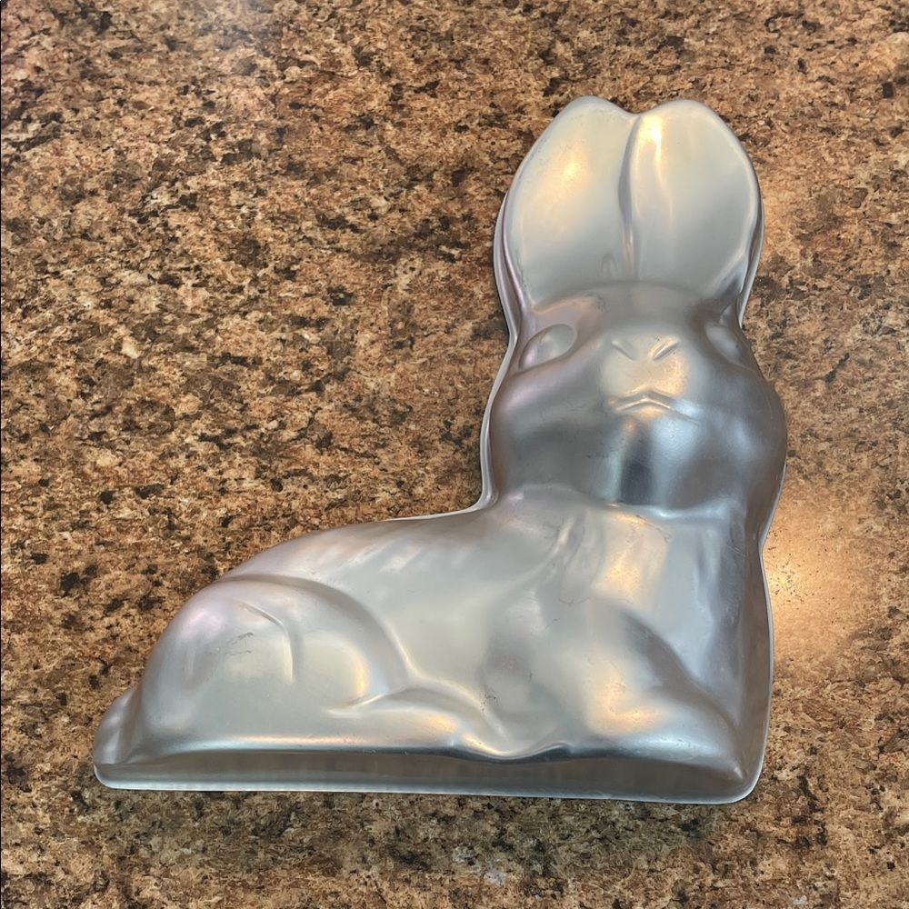 Silver Bunny Home baking pan